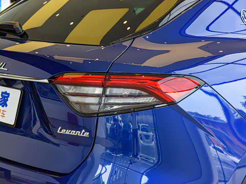 2021�� 3.0T ��׼��