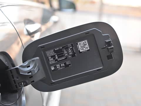 2016�� GLC 260 4MATIC ������