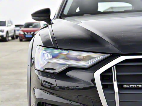 2022�� allroad quattro ̽���� 55 TFSI ����ԽҰ��