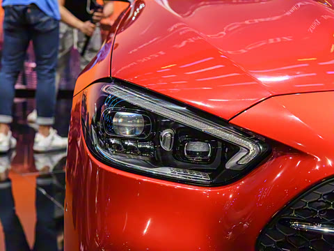 2022�� C 260 L �ҹ�˶���