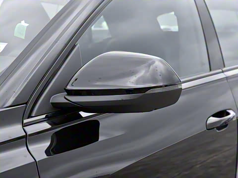 2022�� 55 TFSI ����������