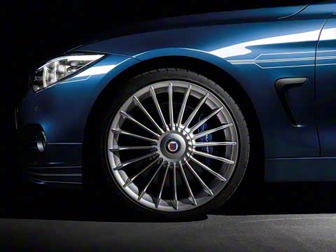 2016�� B4 BITURBO Coupe