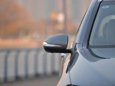 2016�� GLC 260 4MATIC ������