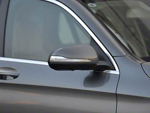 2016�� GLC 260 4MATIC ������