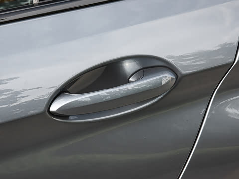 2022�� 525i M�˶���װ