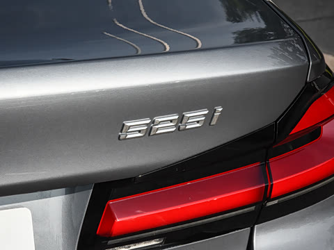 2022�� 525i M�˶���װ