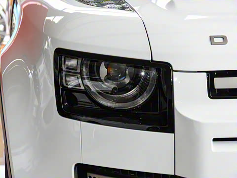 2022�� 110 P400 X-DYNAMIC HSE