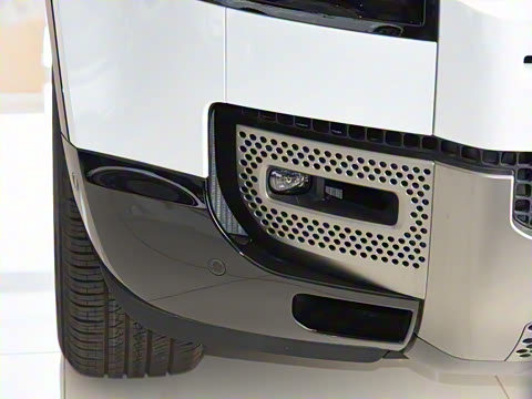 2022�� 110 P400 X-DYNAMIC HSE