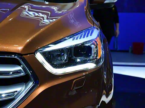 2017�� EcoBoost 245 ����������