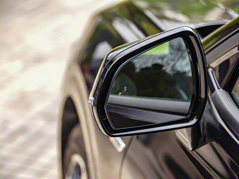 2022�� EcoBoost 245 ST-Line