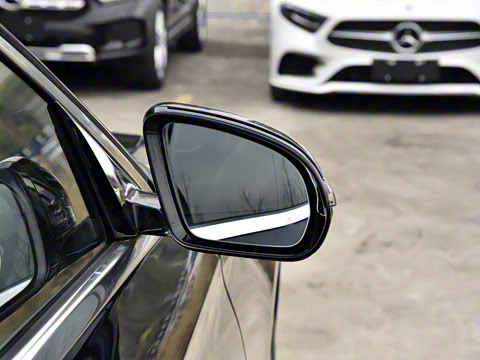 2021�� �Ŀ� E 300 L ʱ����