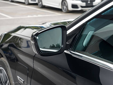 2022�� 535Le �ȷ��M�˶���װ