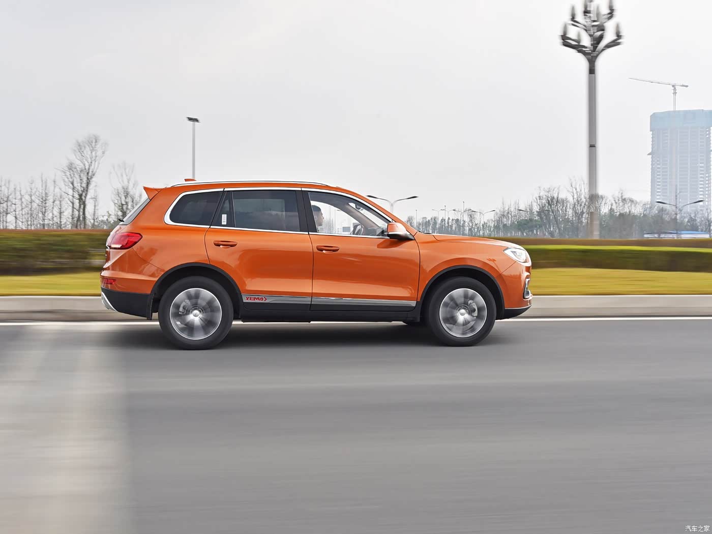 汽车之家>汽车图片>野马汽车>野马t80>2017款1.