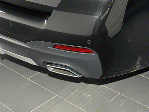 2022�� 535Le �ȷ��M�˶���װ