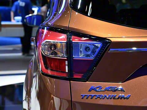 2017�� EcoBoost 245 ����������