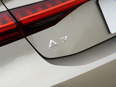 2021�� 40 TFSI ������