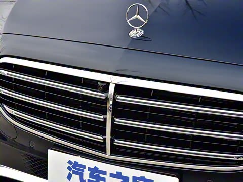 2021�� �Ŀ� E 300 L ʱ����