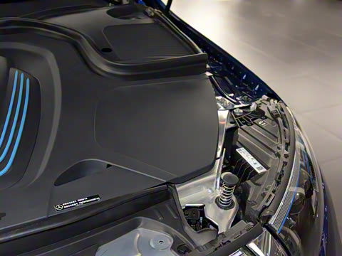 2021�� EQC 350 4MATIC