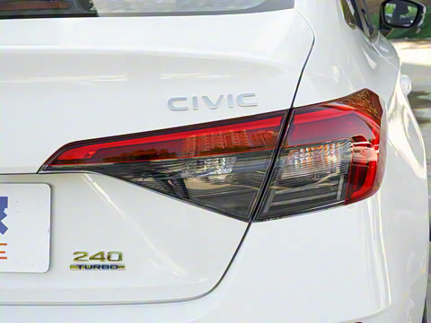 2022�� 240TURBO CVT������