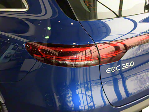 2021�� EQC 350 4MATIC