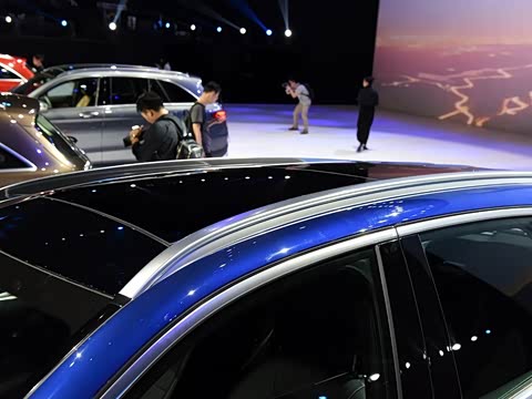 2016�� GLC 260 4MATIC ������