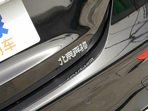 2021�� �Ŀ� E 300 L �˶������