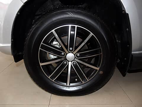 2015�� 1.5L �ֶ������