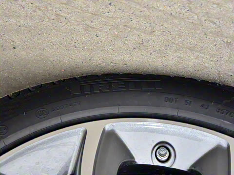 2021�� �Ŀ� E 300 L �˶�ʱ����