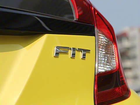 2016�� 1.5L LX �ֶ�������