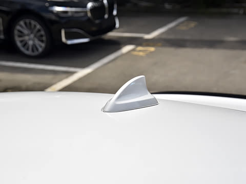 2022�� 330i M�˶���ҹ��װ