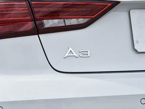 2018�� 30�������� Limousine 35 TFSI ��ȡ��