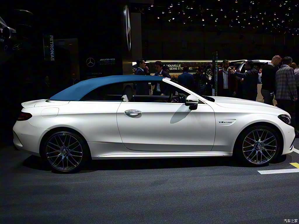 奔驰c63s蓝色敞篷版限量150台即时预定