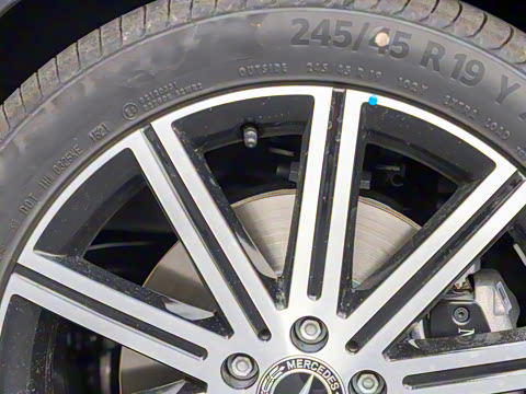 2021�� V 260 L ����������