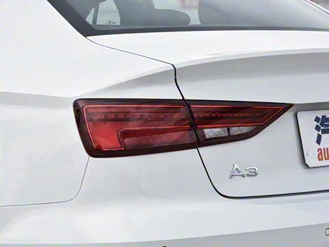 2018�� 30�������� Limousine 35 TFSI ��ȡ��