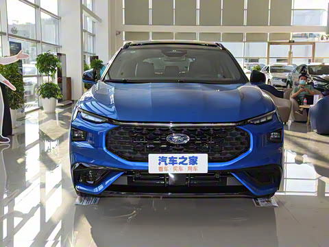 2022�� EcoBoost 245 ST-Line