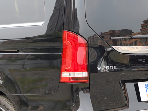 2021�� V 260 L ����������