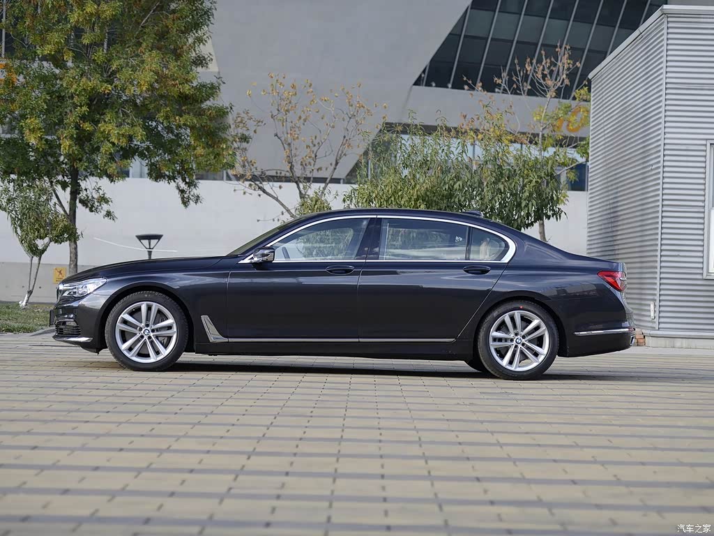 宝马(进口) 宝马7系 2016款 750li xdrive四座版