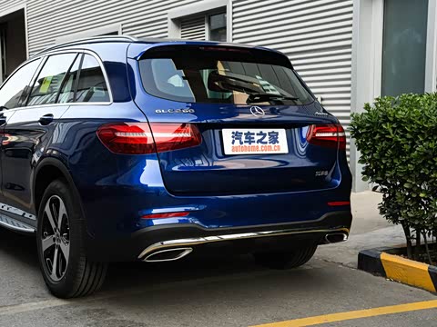 2018�� GLC 260 4MATIC ������