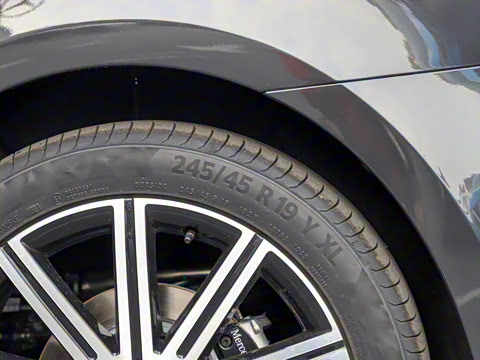 2021�� V 260 L ����������