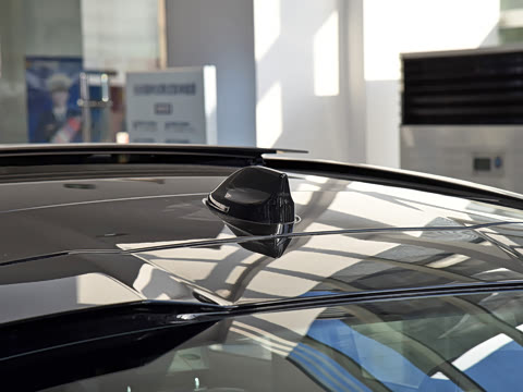 2022�� EcoBoost 245 ST-Line