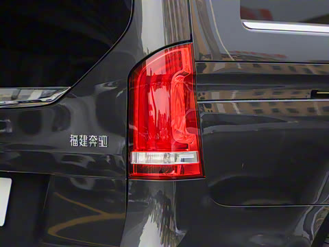 2021�� V 260 L ����������