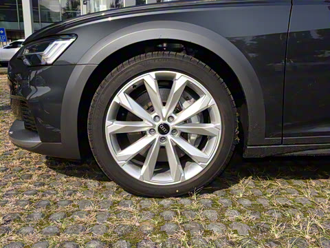 2022�� allroad quattro ̽���� 55 TFSI ����ԽҰ��