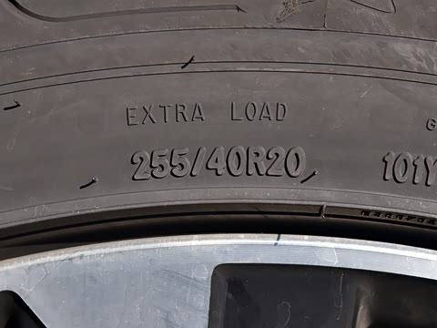 2022�� 55 TFSI quattro S-line ��Զ���׺���װ