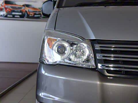 2016�� M5 2.0L 7�����������