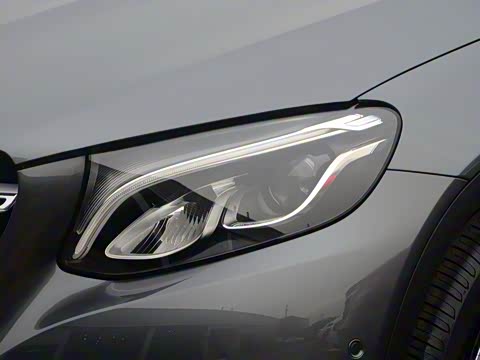 2016�� GLC 260 4MATIC ������