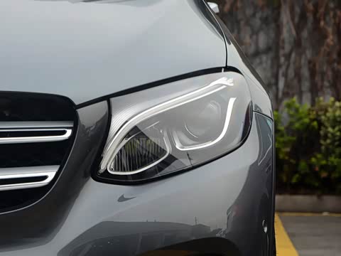 2016�� GLC 260 4MATIC ������