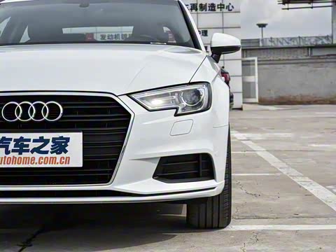 2018�� 30�������� Limousine 35 TFSI ��ȡ��