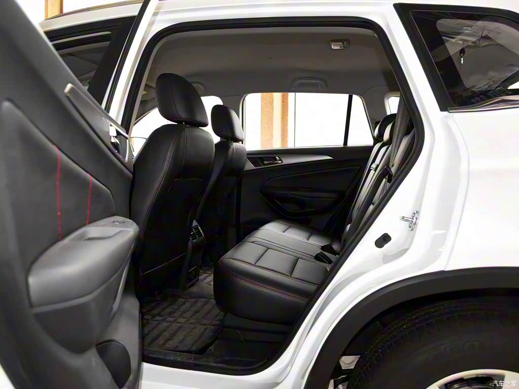 长安汽车 长安cs75 2016款 1.8t 自动时尚型 国v