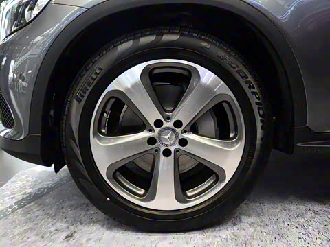 2016�� GLC 300 4MATIC ������