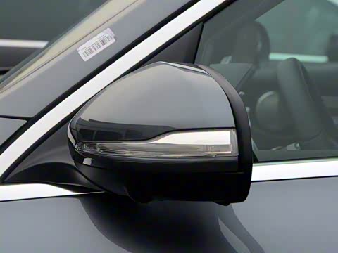 2016�� GLC 260 4MATIC ������